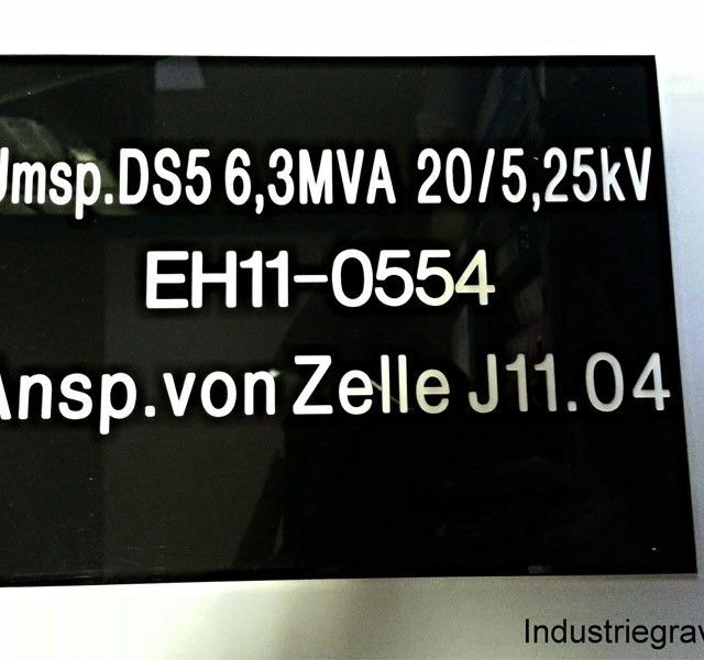 Gravur auf Schild, Foto der Juwelier Lackner GmbH