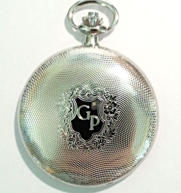 Gravur auf Uhr, Foto der Juwelier Lackner GmbH