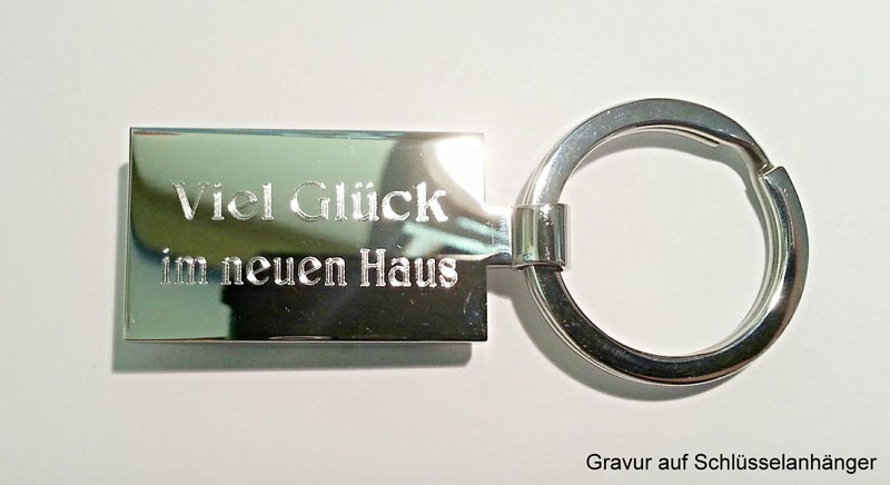 Gravur auf Schlüsselanhänger, Foto der Juwelier Lackner GmbH