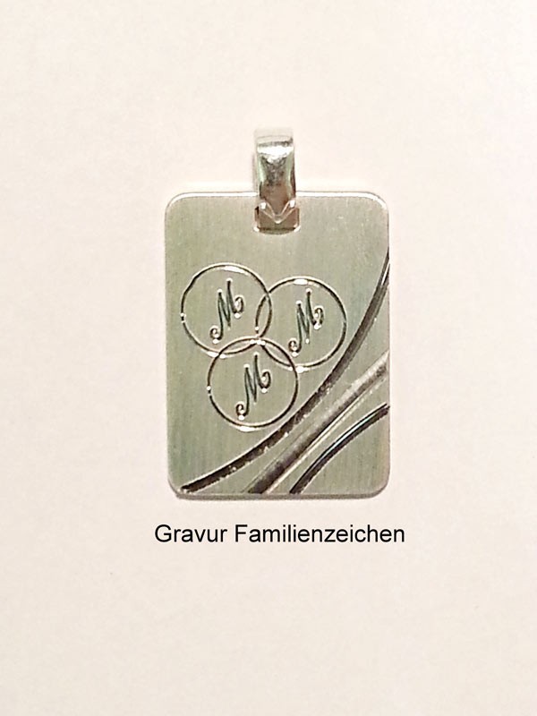Gravur auf Anhänger, Foto der Juwelier Lackner GmbH